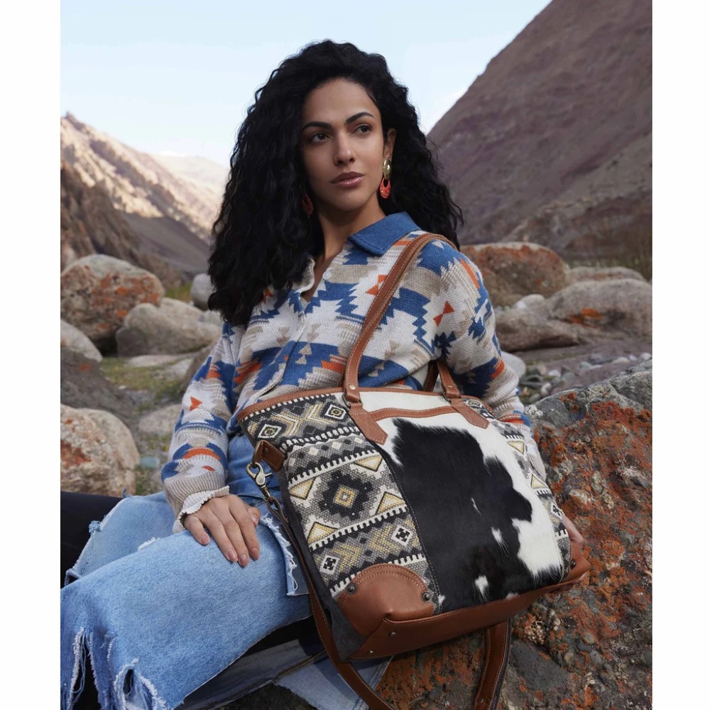 NWT Western BISON RIDGE HAIR-ON HIDE Leather Canvas TOTE BAG